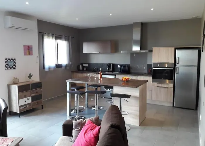 Moderne Avec Terrasses Et Piscine Appartamento